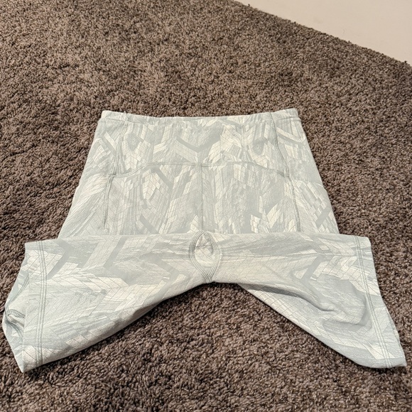 Lululemon Shorts - Picture 4 of 12